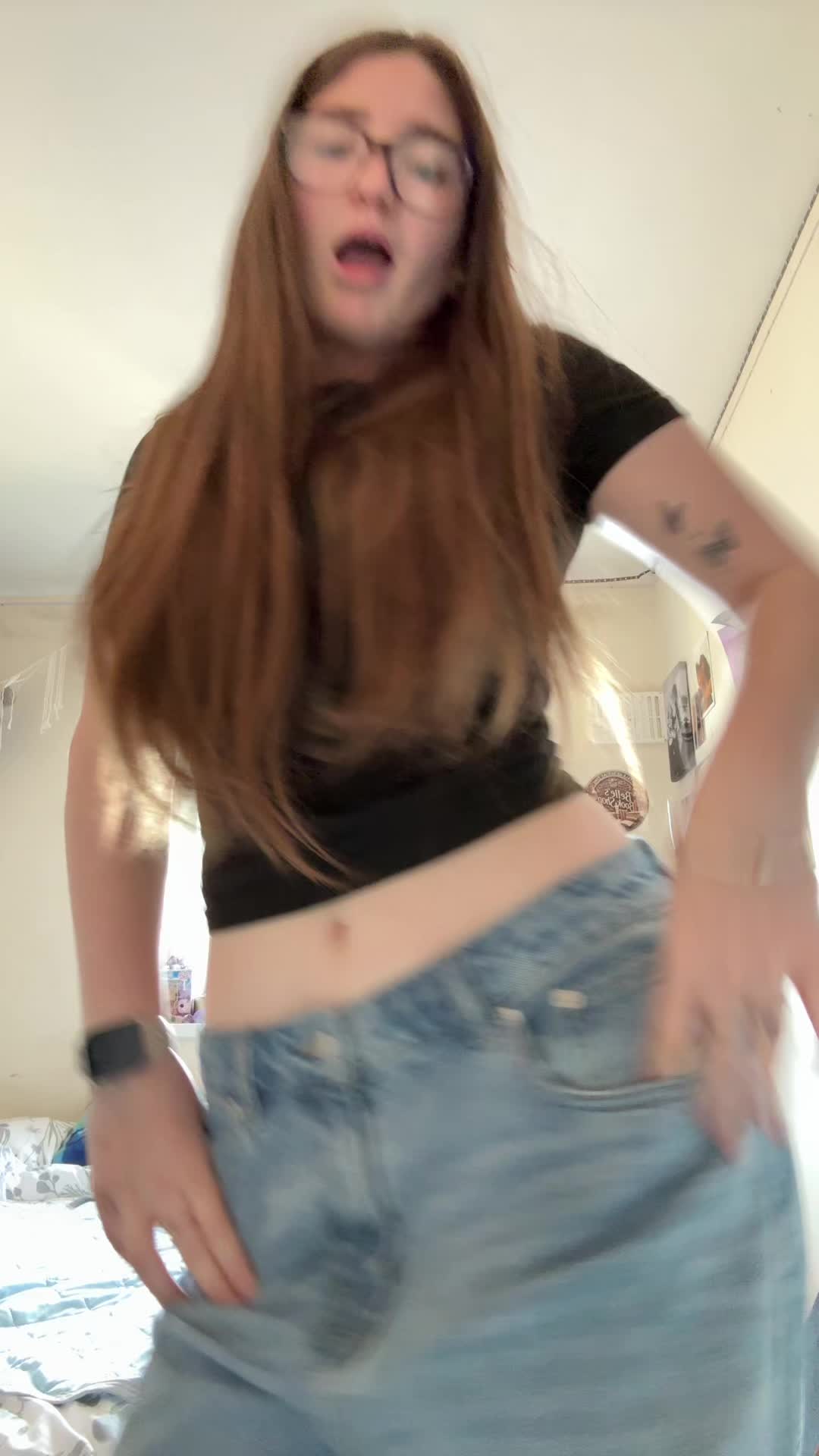 @hollie <3