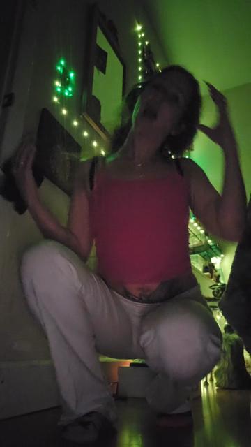 @Teahrexx