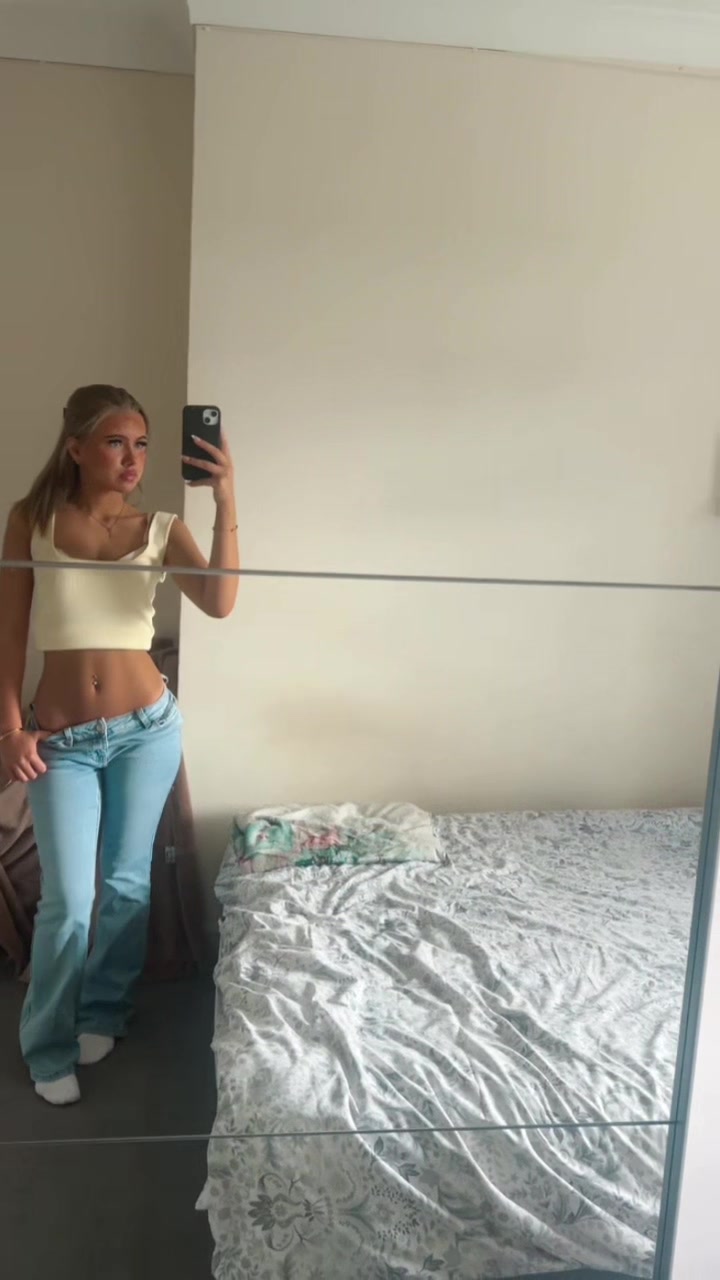 @Aniyspammiieeee