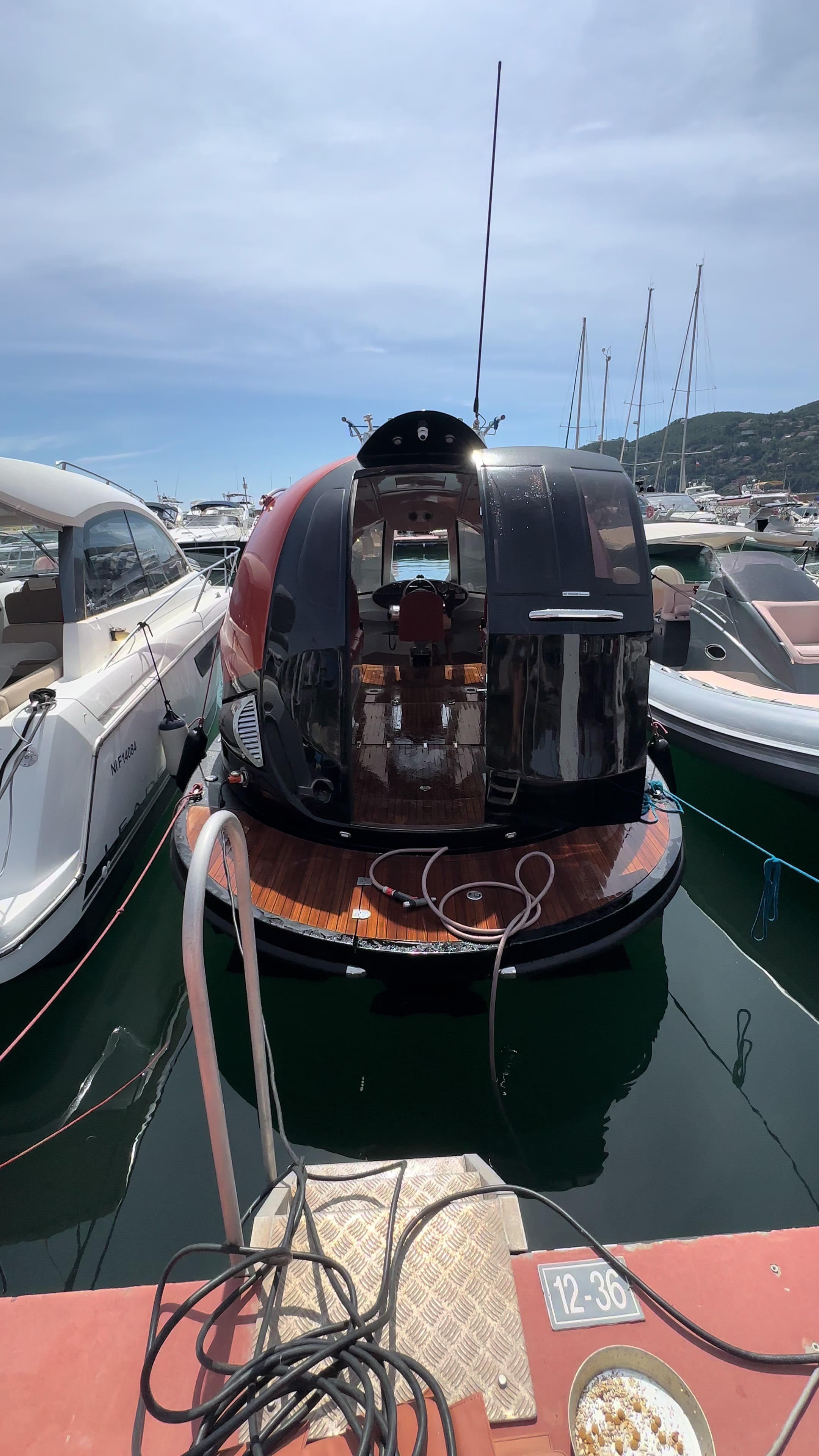 @Jet Capsule