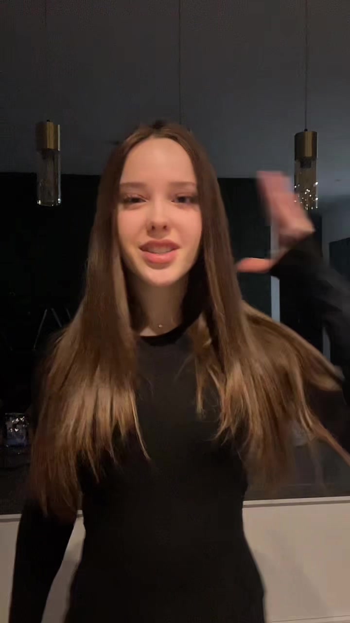 @Valeria