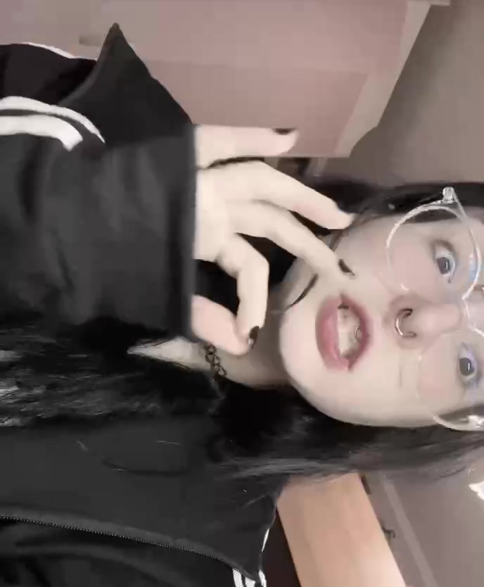 @sekretgirllllll
