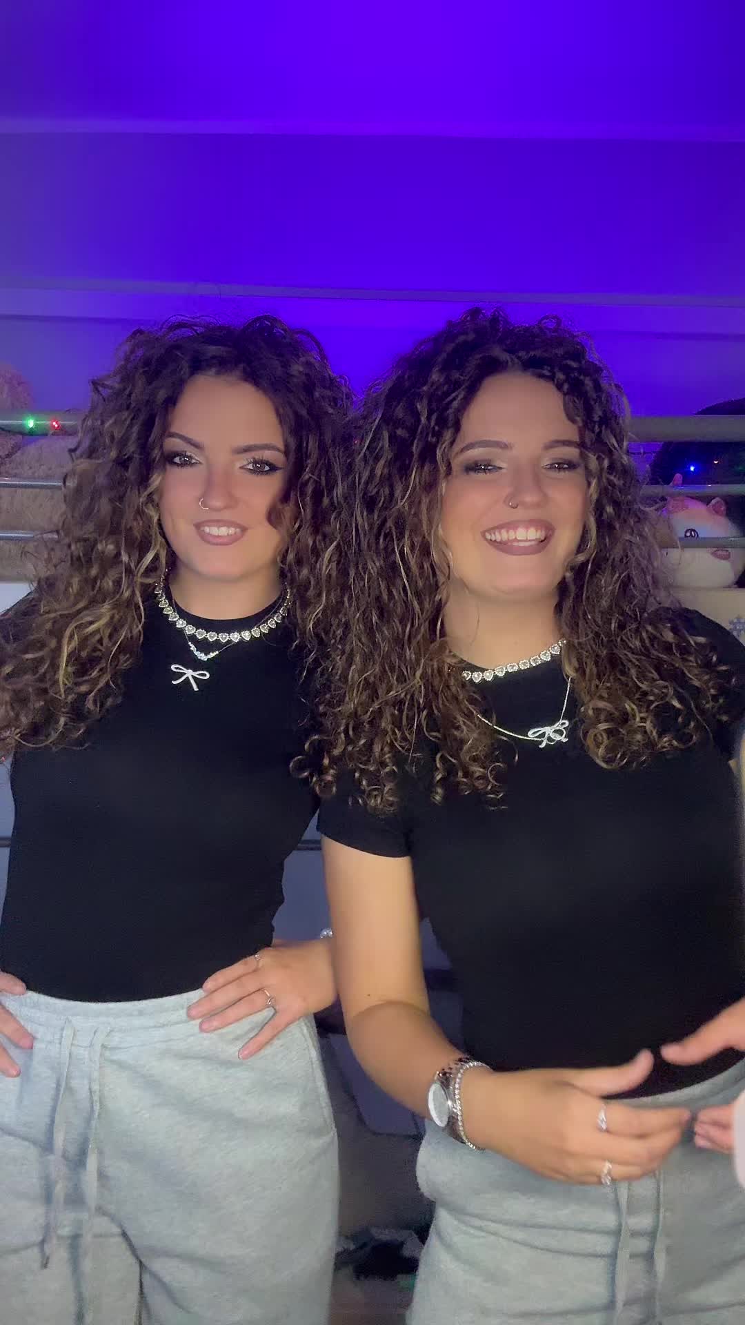 @🖤Ioana&Maria🖤