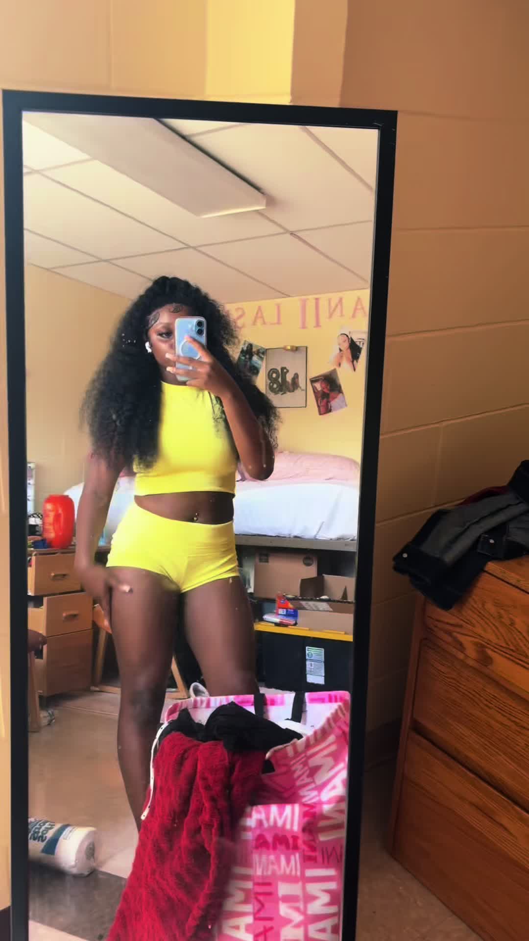 @🤎