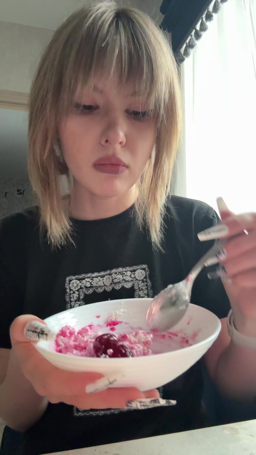 @EMOESKA
