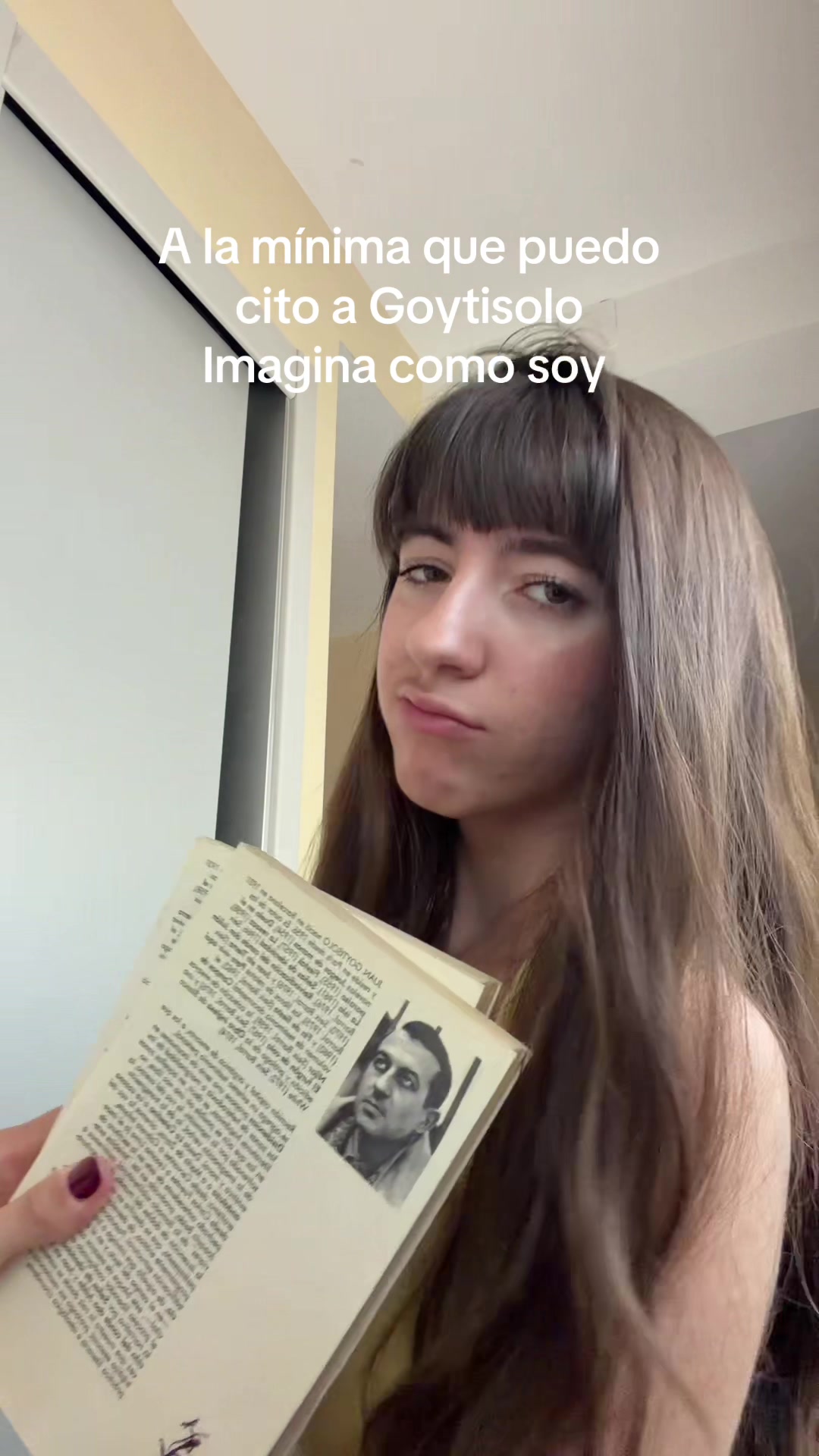 @María