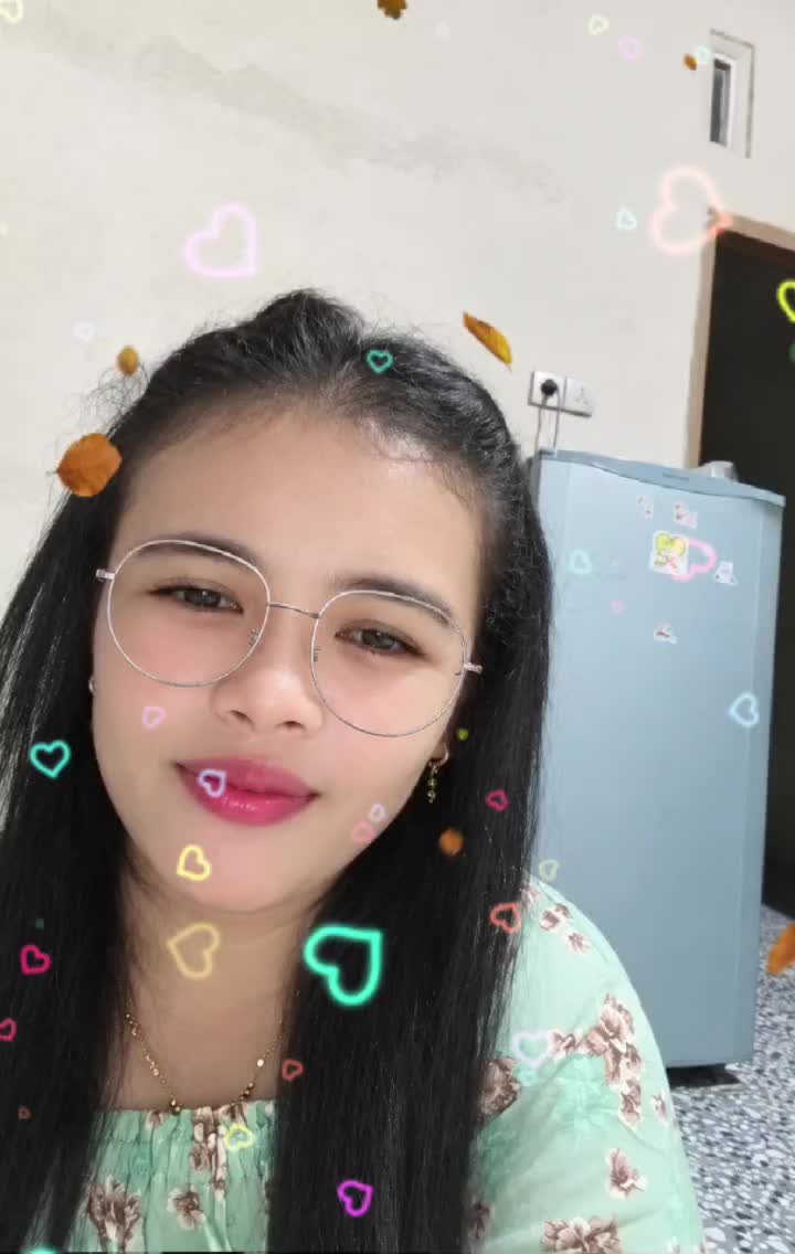 @arinaputri8146