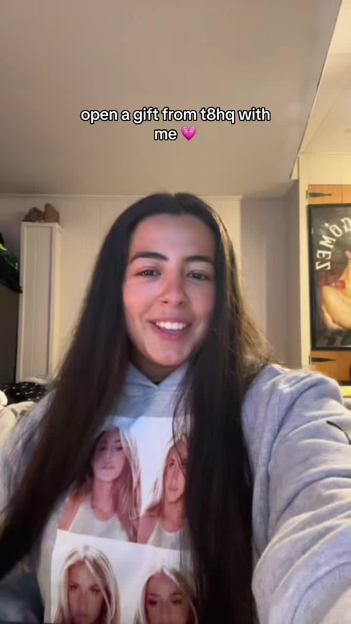@Angelina&trade;️
