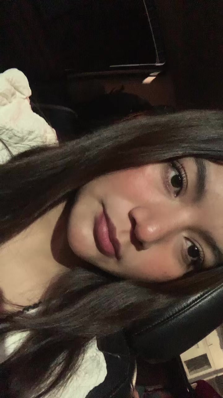 @Lucerito