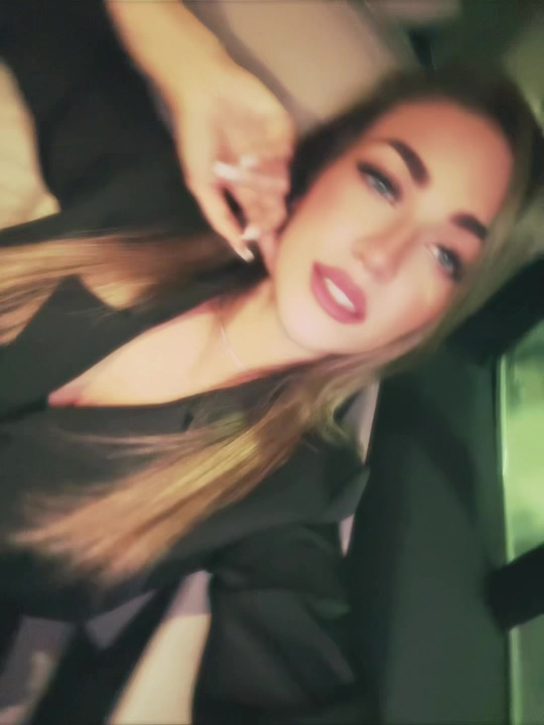 @alescaa
