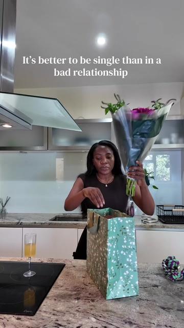 @Elite Dating Coach Monica