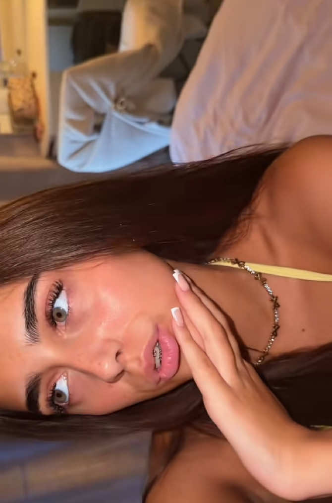 @𝑹𝒖𝒃𝒚𝑬𝒍𝒍𝒂