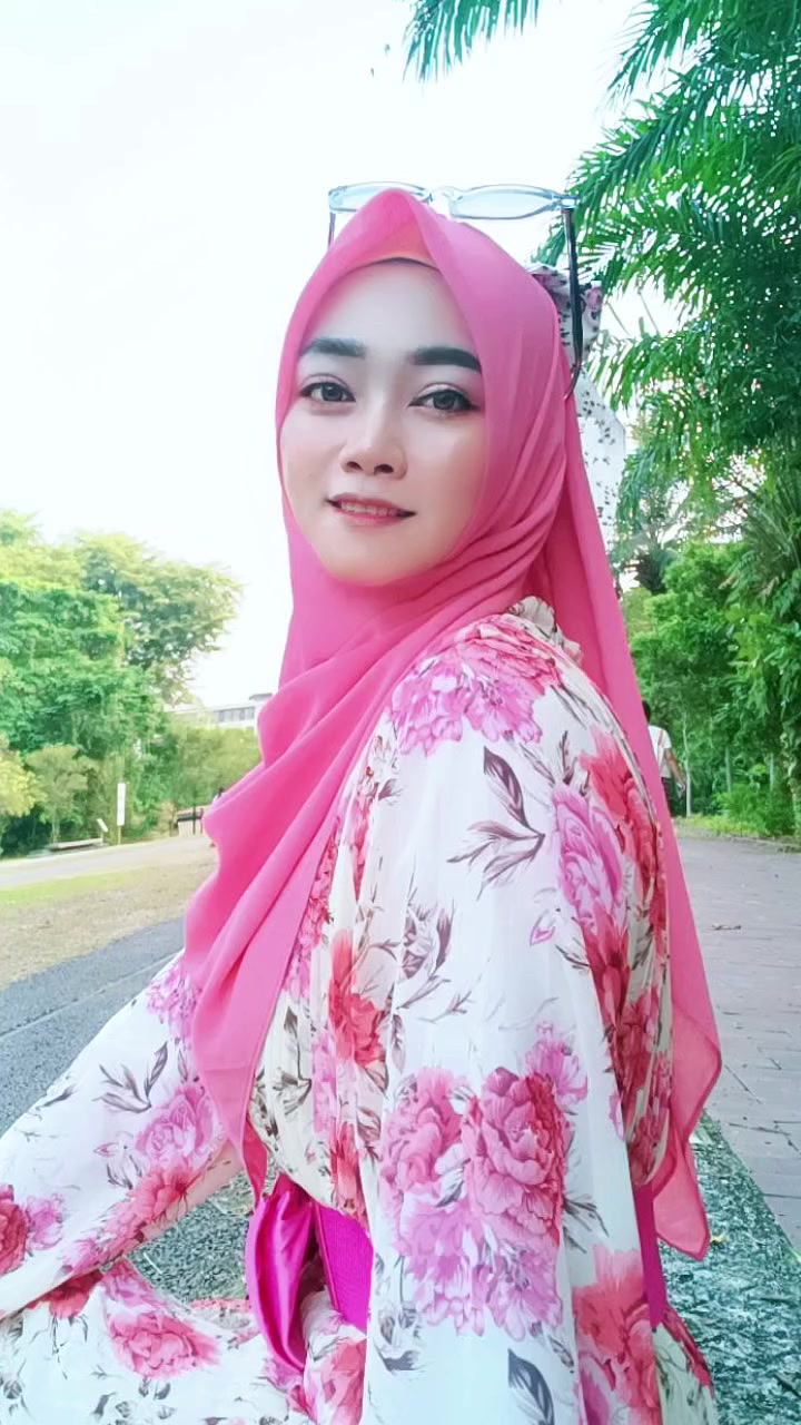 @Q̳U̳E̳E̳N̳🎀_ⓁⒶⓂⓅⓊⓃⒼ🍂✿્͜͡🦋.⋆