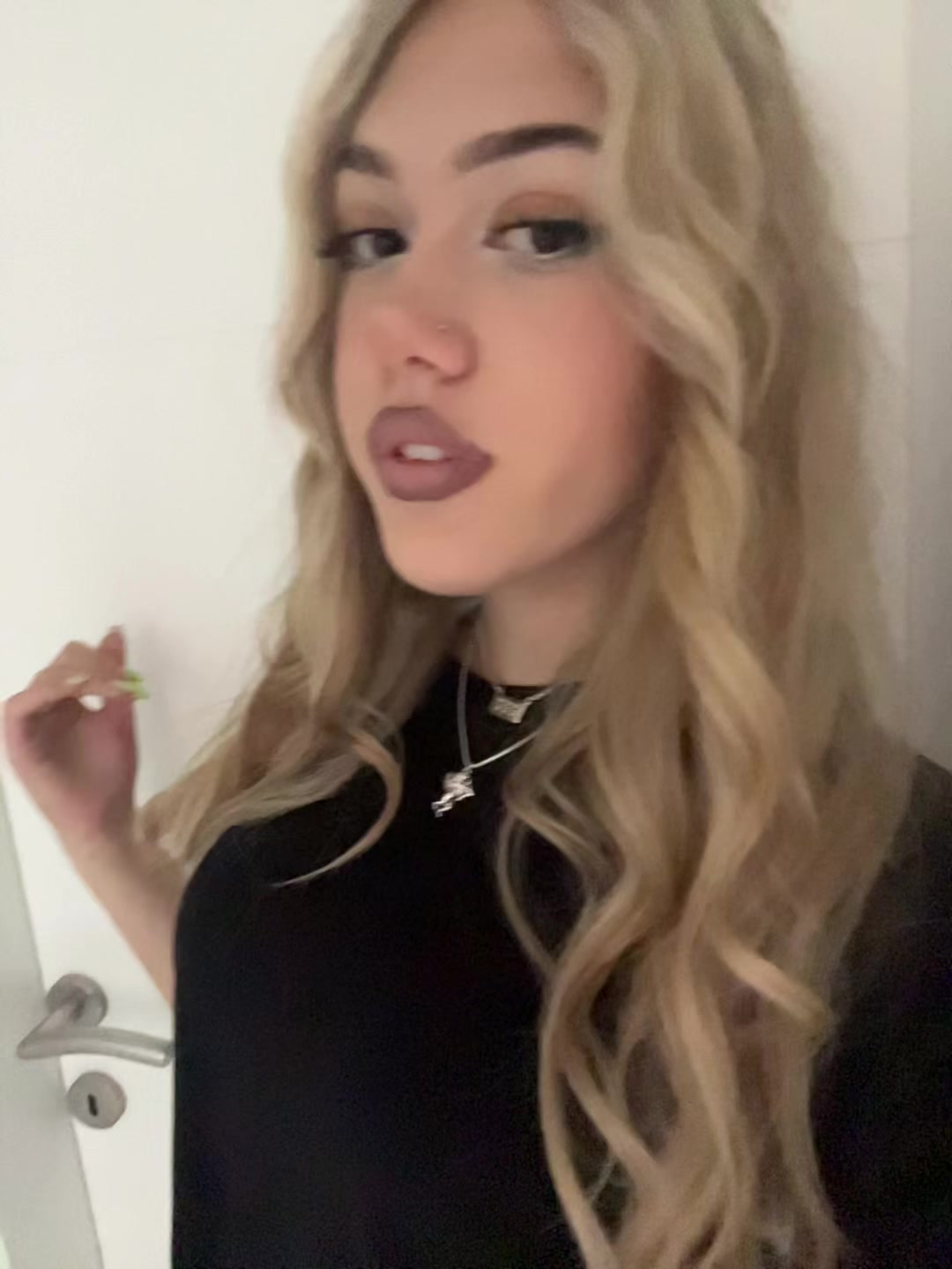 @✌️💋