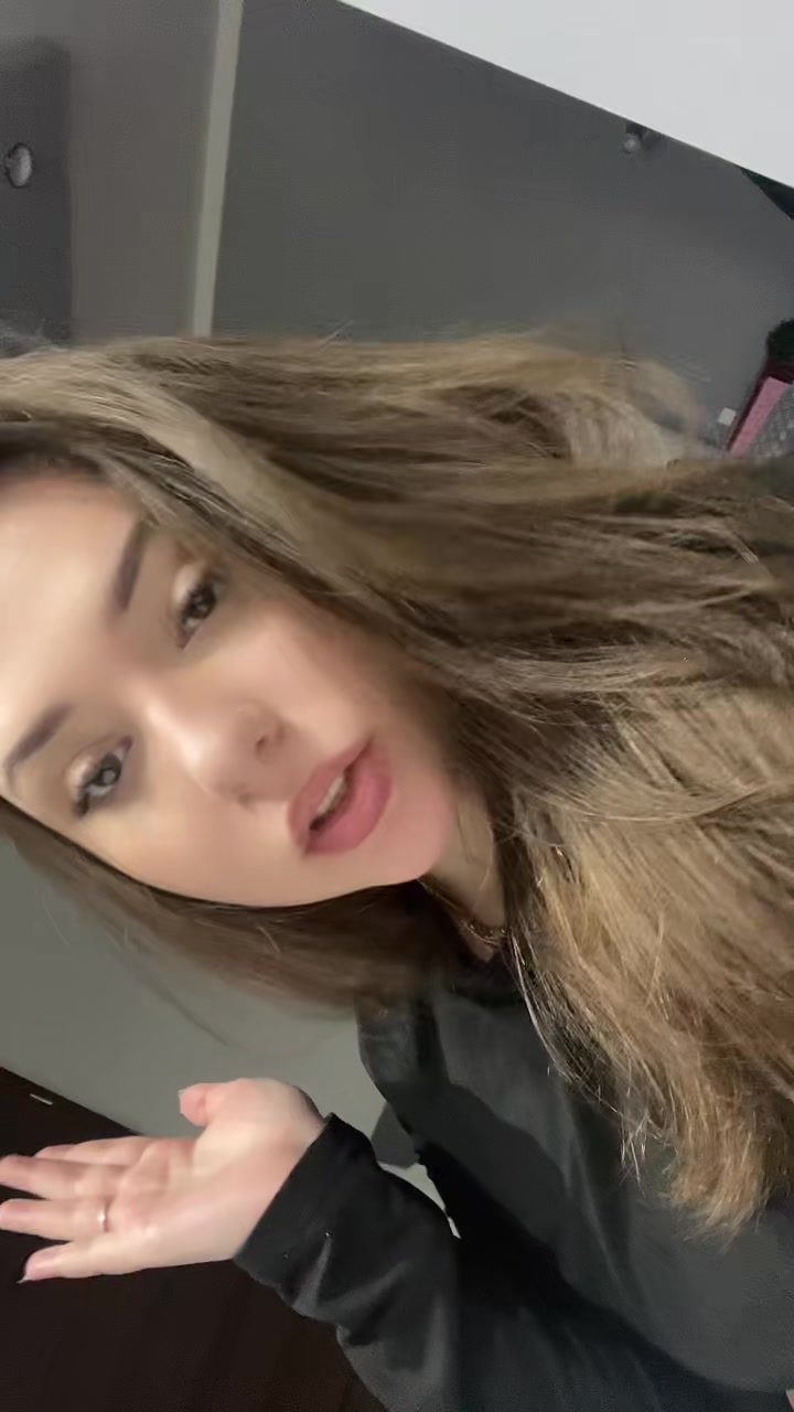 @𝐂𝐡𝐢_𝐚𝐫𝐤𝐚𝐚🌸🤍