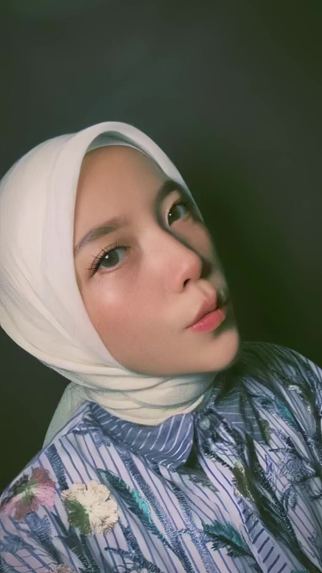 @Miraandyani