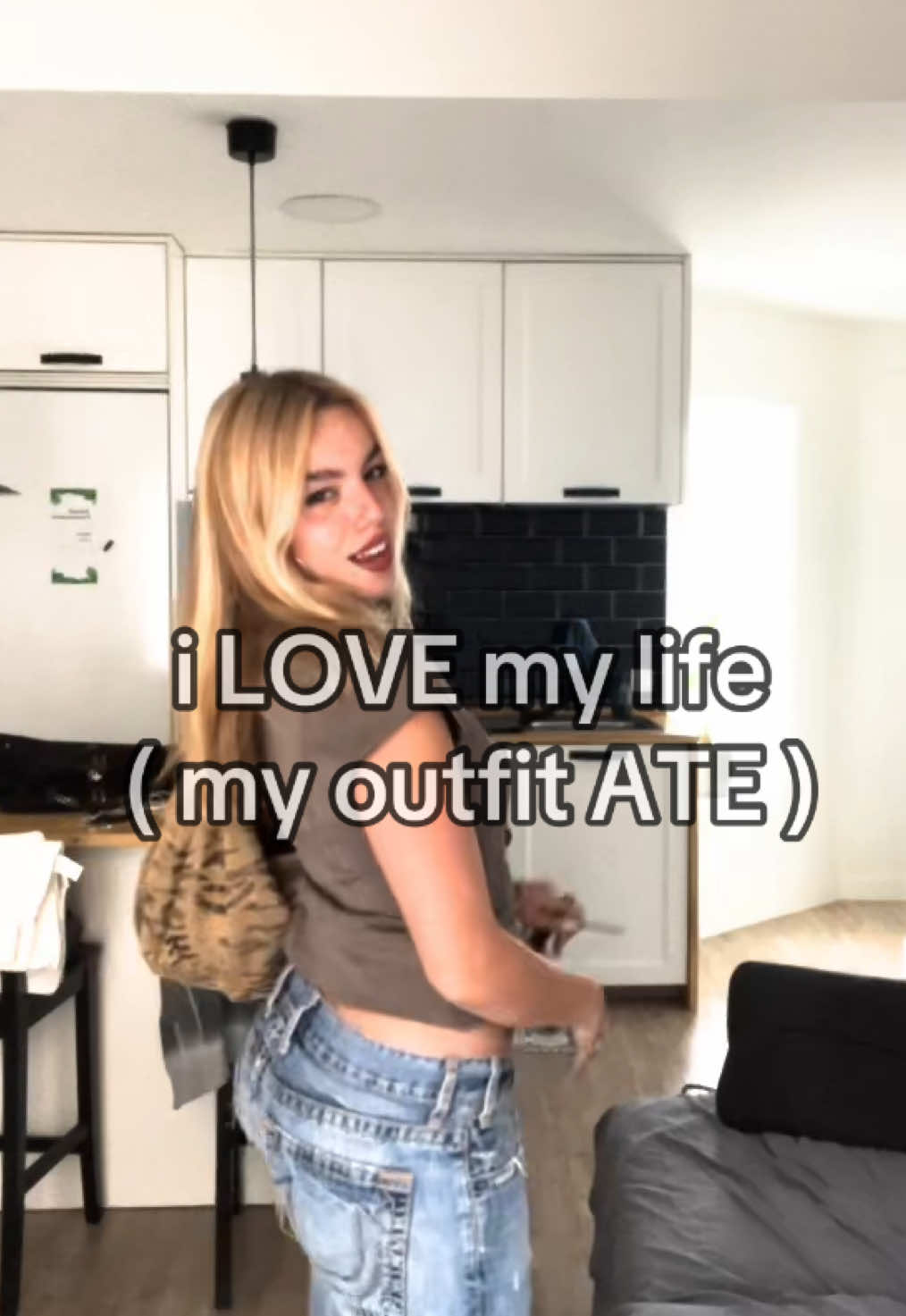 @n0tl4r4_