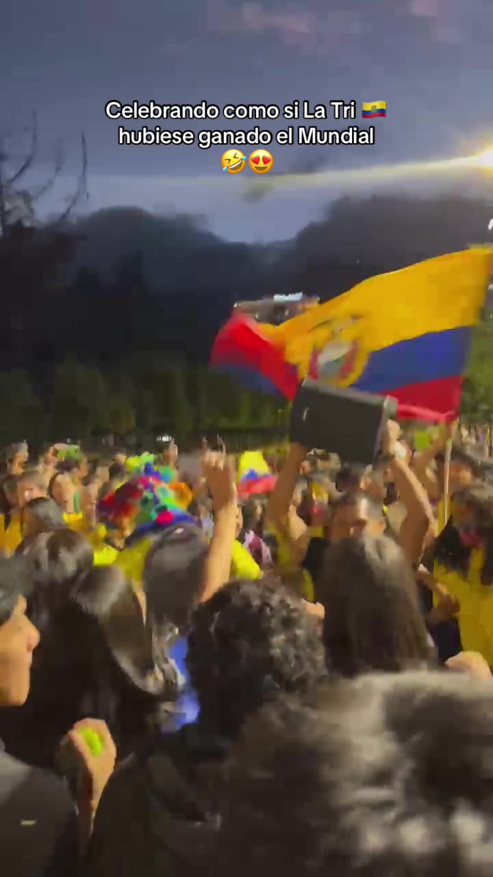 @Turisteandoxecuador. Te sigue