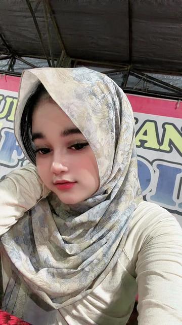 @Emadevia