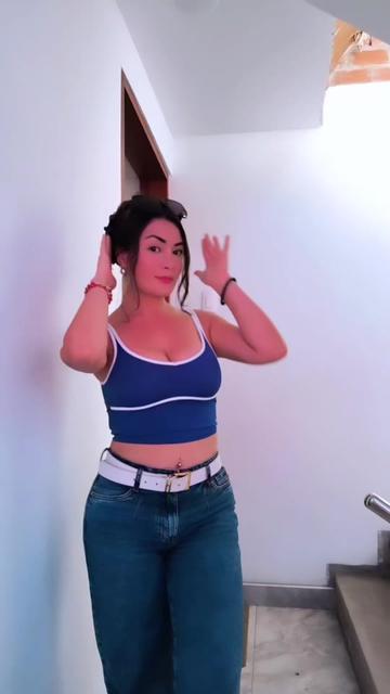 @Zely Vásquez🔥
