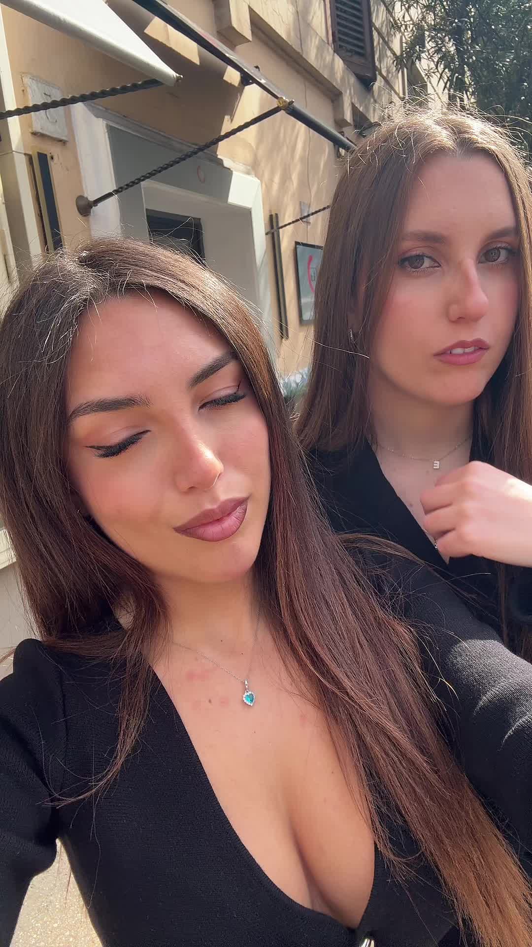 @Nicoledecarne