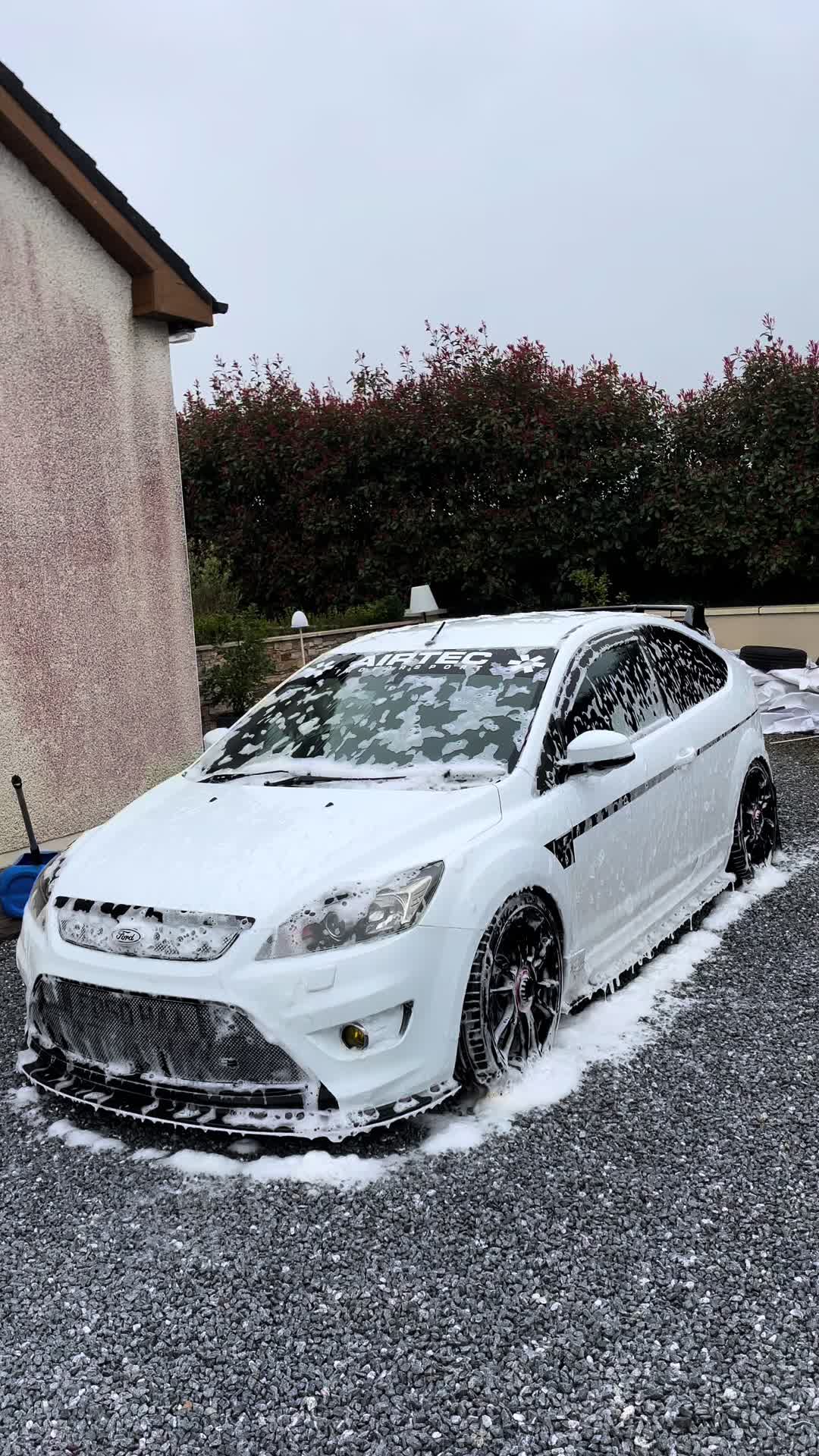 @𝑳𝒖𝒄𝒂𝒔 😎