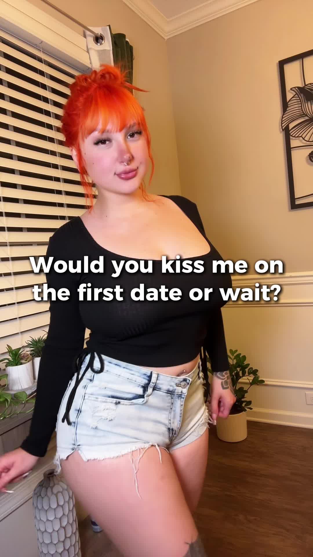 @Skylar Vox