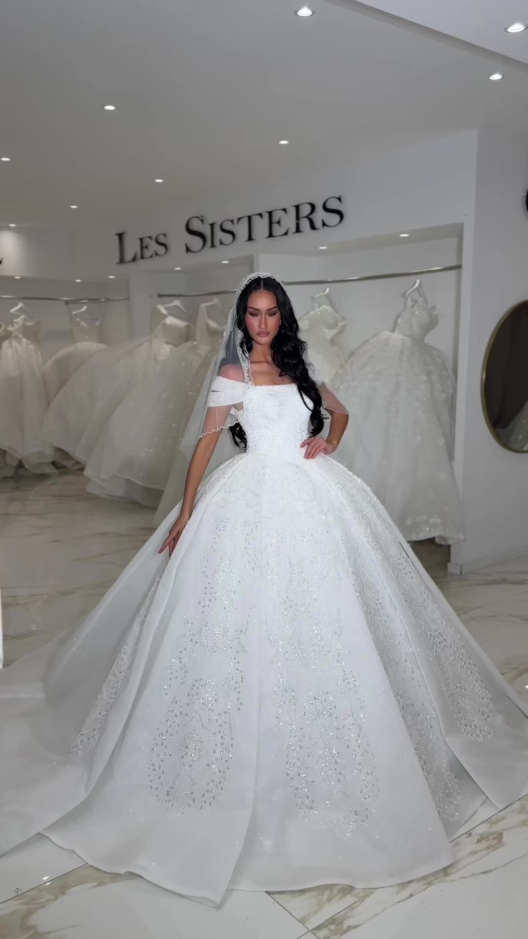 @Les_sisters_off_