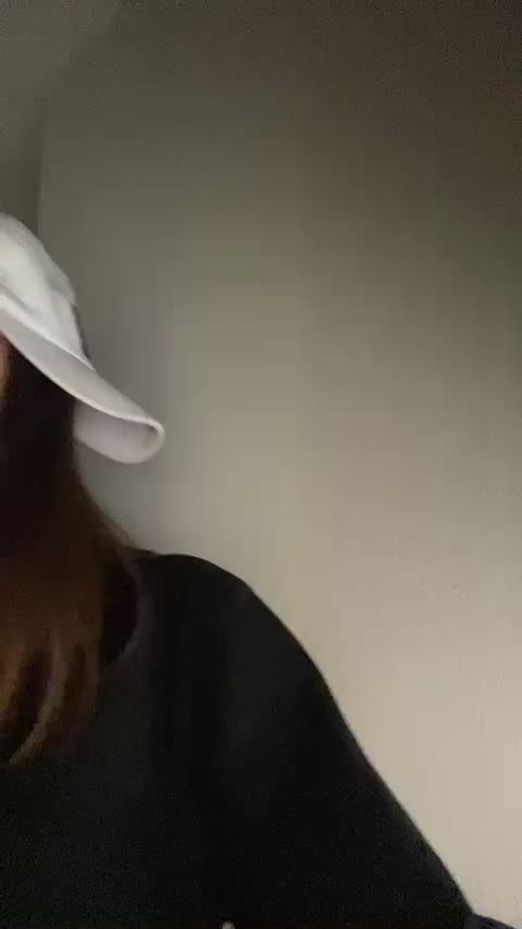 @𝐄’✌🏾