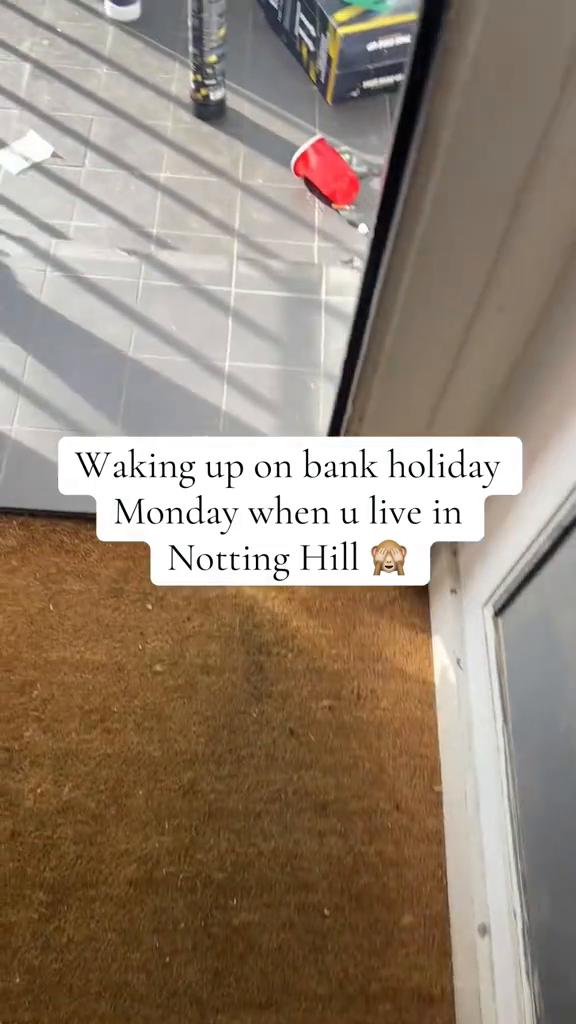 @JustSarahLou