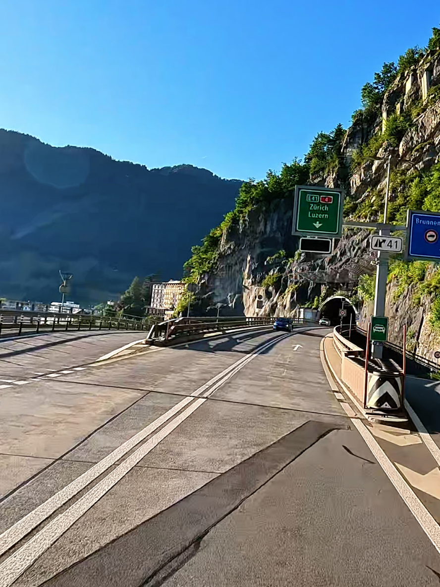 @Momentsfromswitzerland🇨🇭