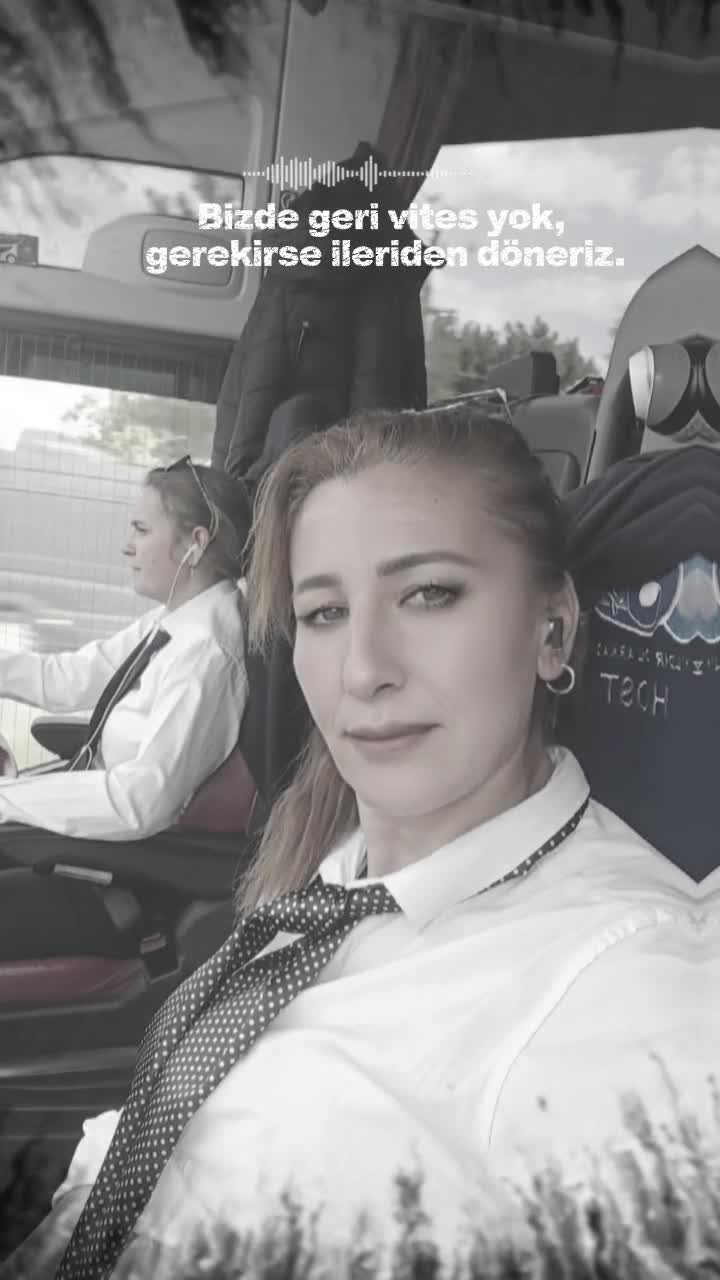 @emelııı