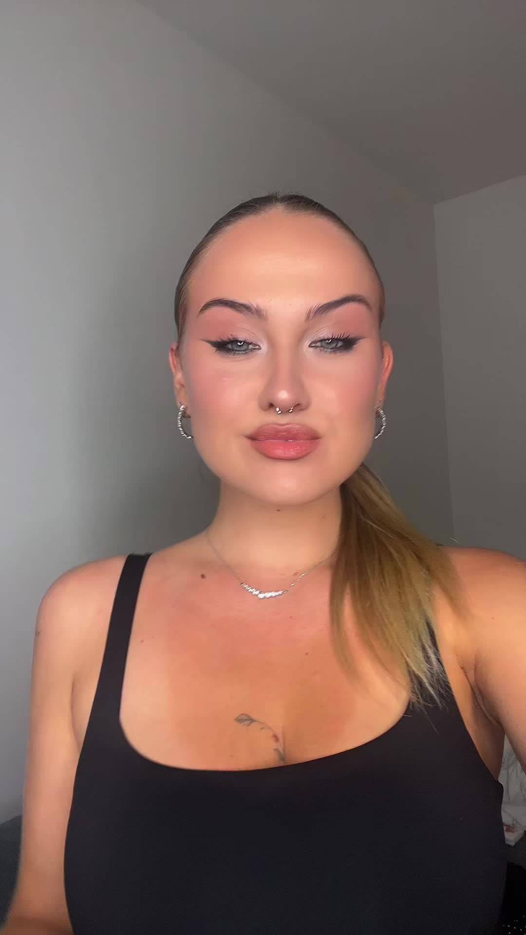 @Viuu