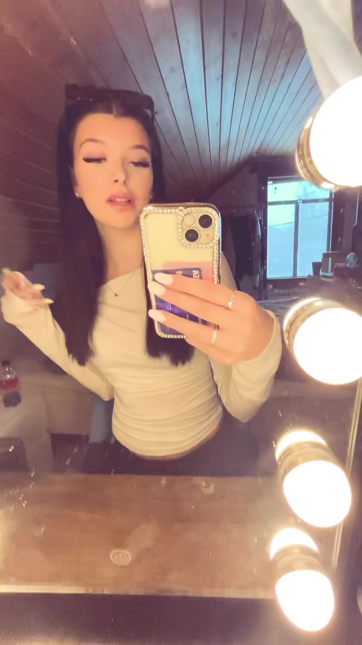 @minavilamaa