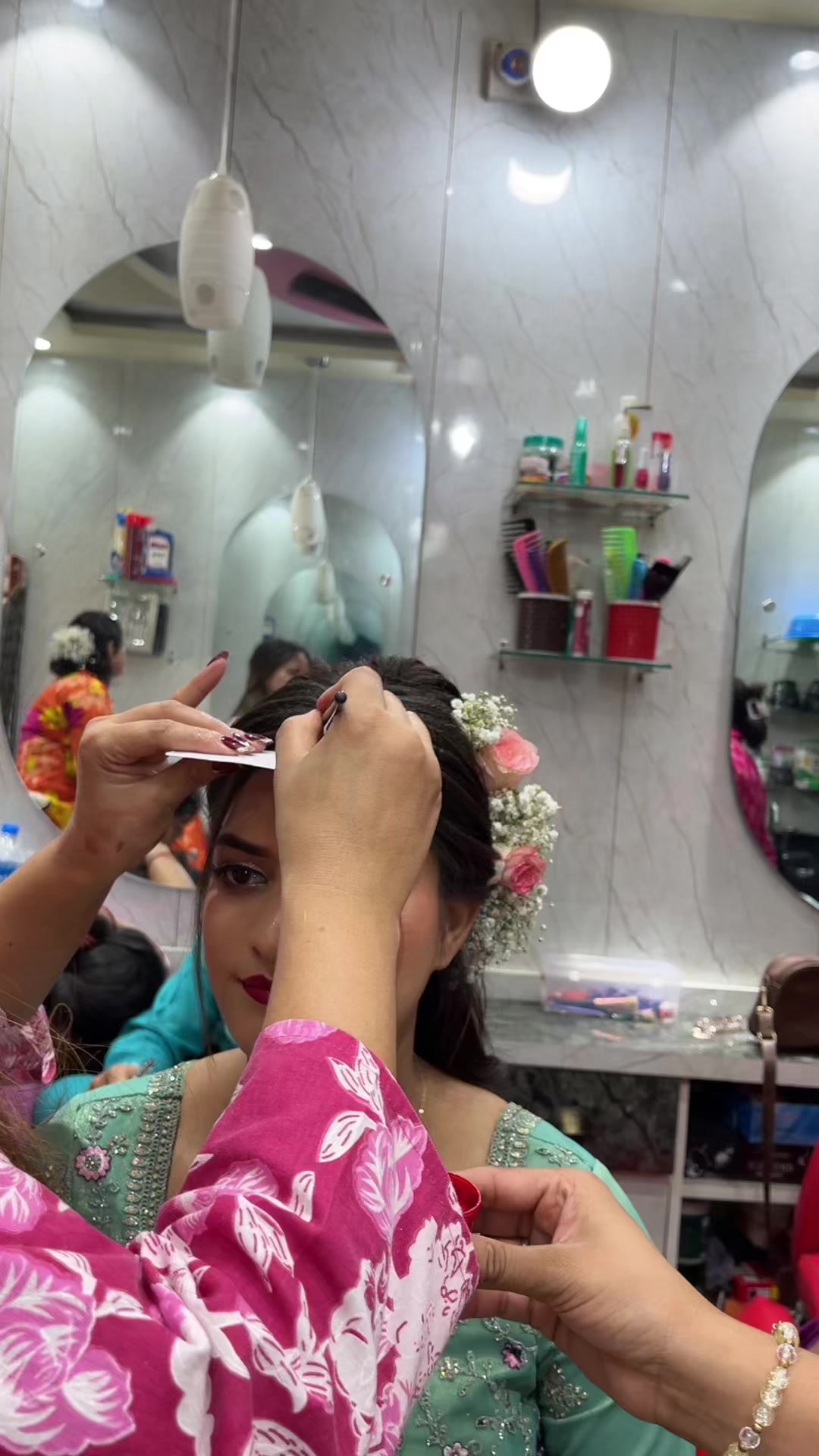 @LGR Beauty parlour