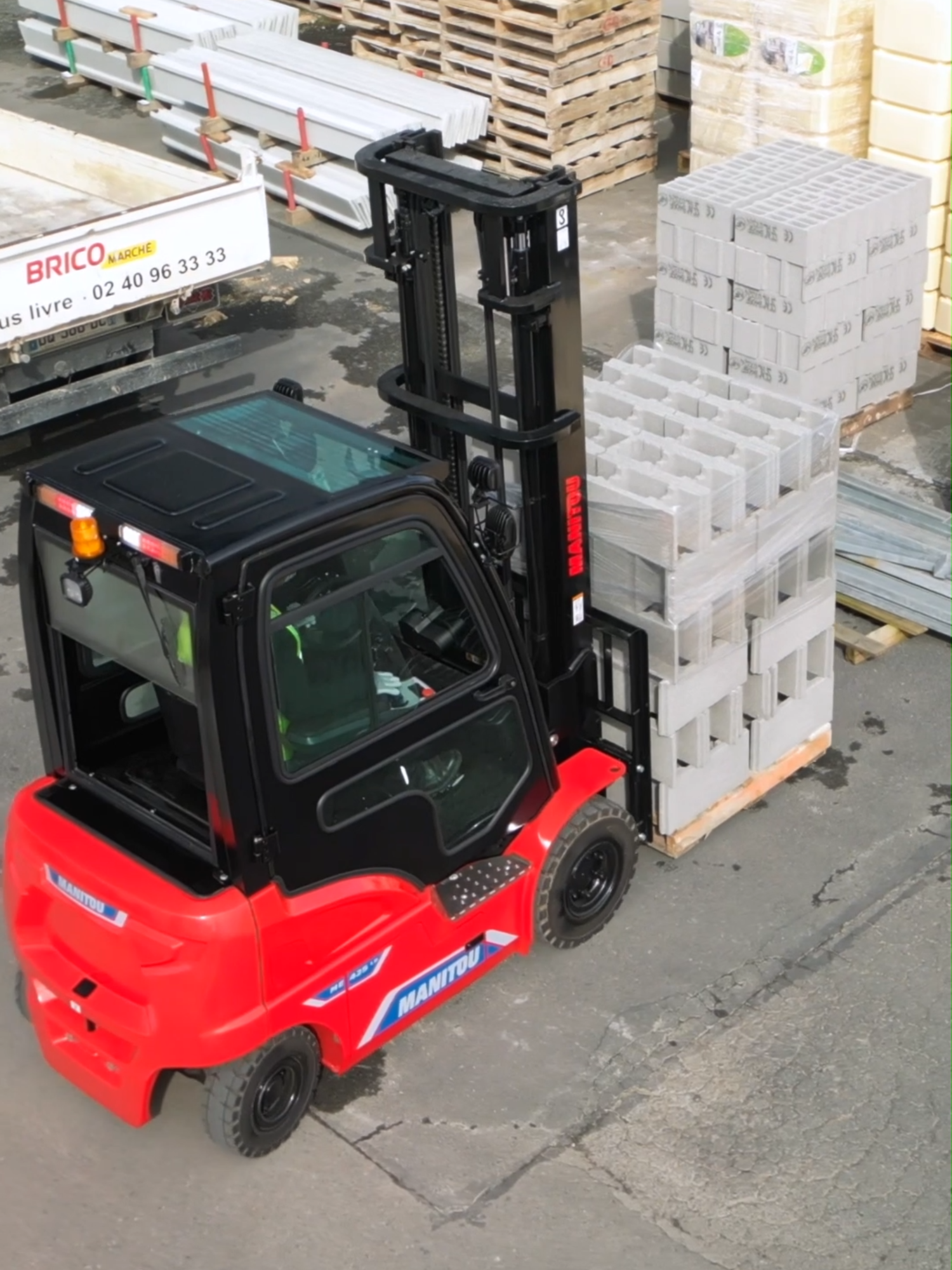 @Manitou UK