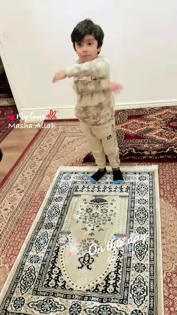@AzlanAndAmaan