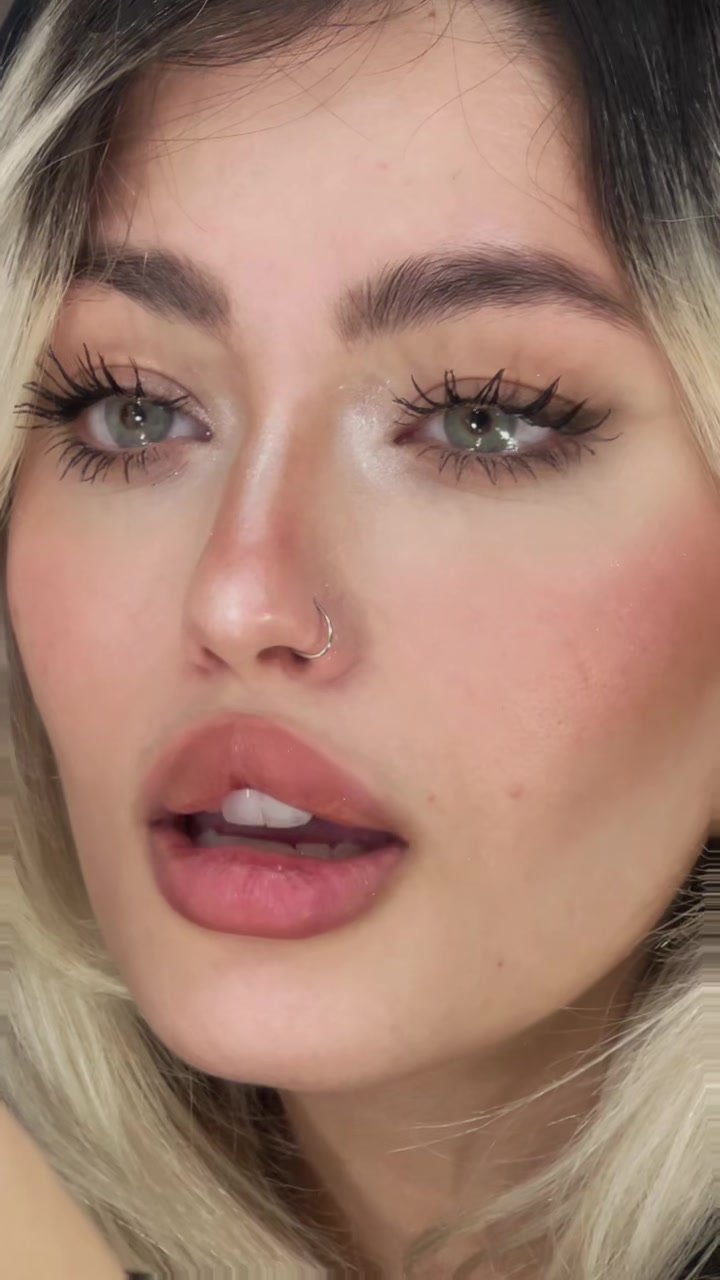 @rozhstorm