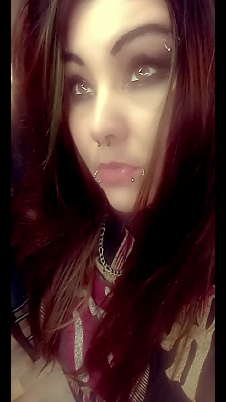 @🤘🖤Tosh Nicolee 🖤🤘