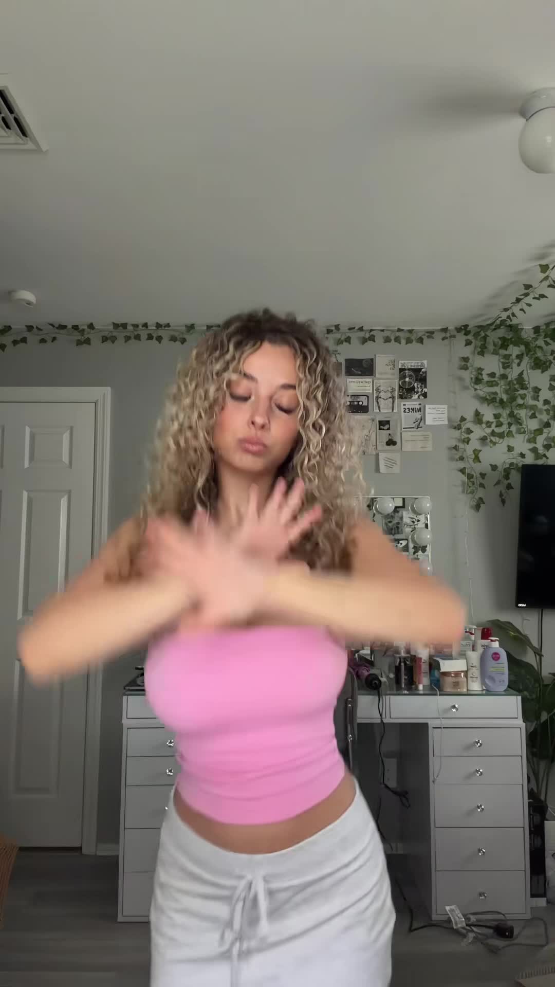 @taohmg69696630