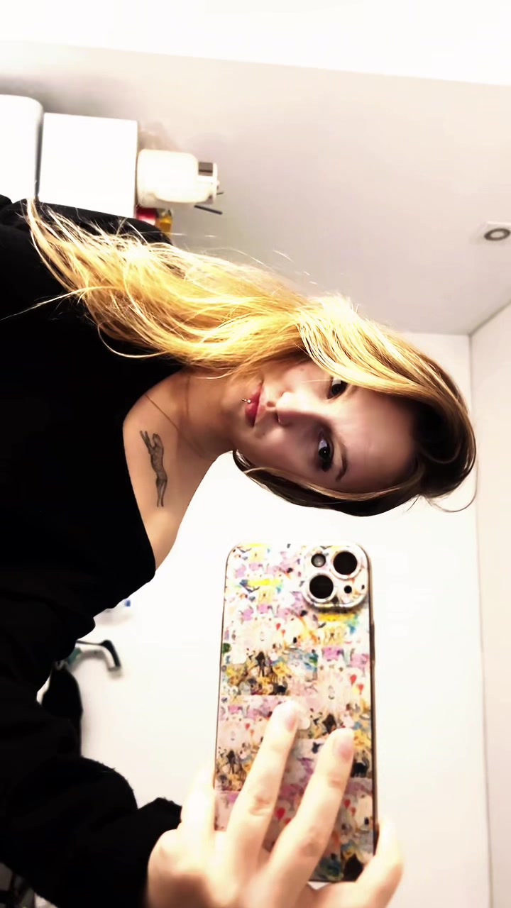 @аришкамилка🤍