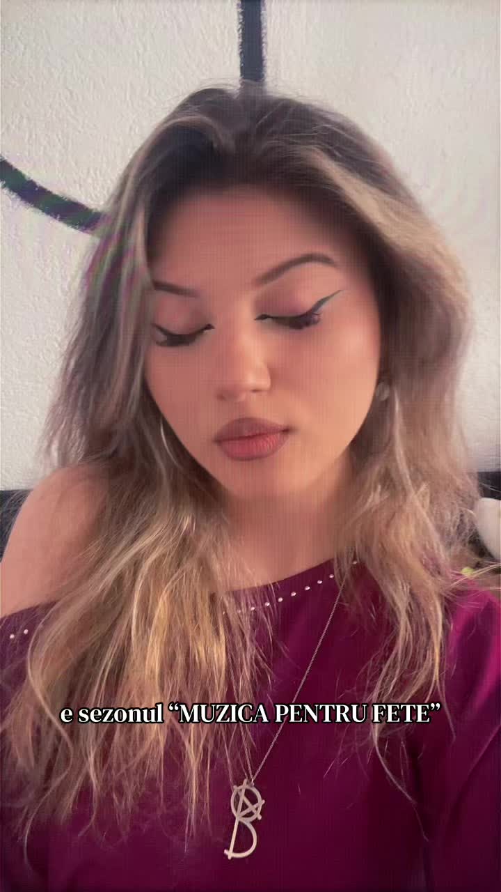 @<3