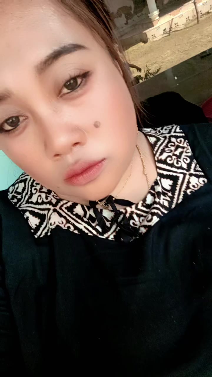 @Nayashoop
