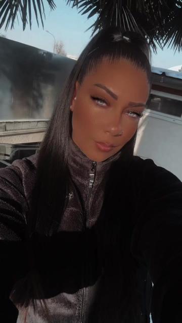 @Celine77