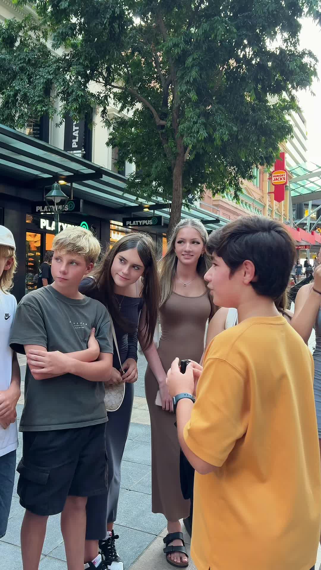 @Arsalan 🇵🇰 🇦🇺