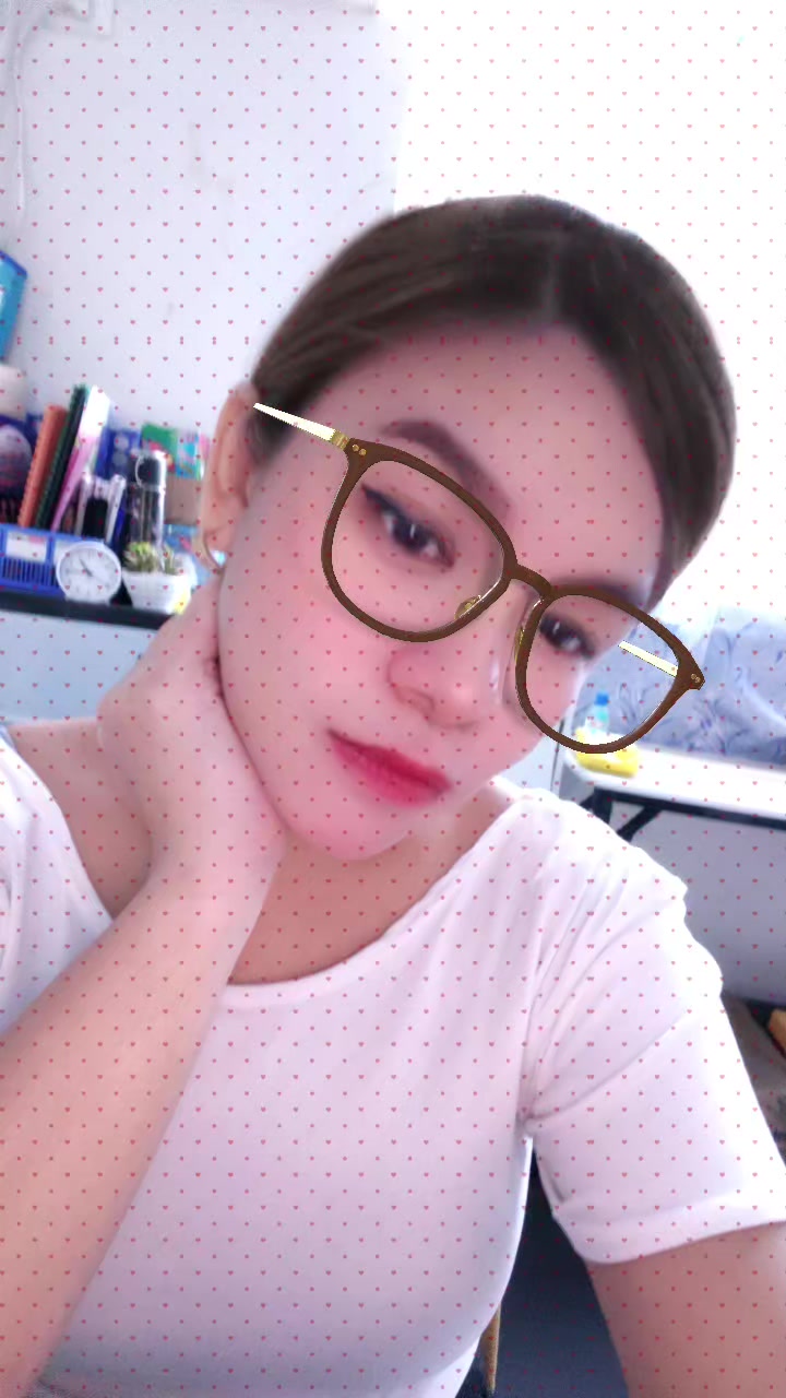 @Empress_Gee