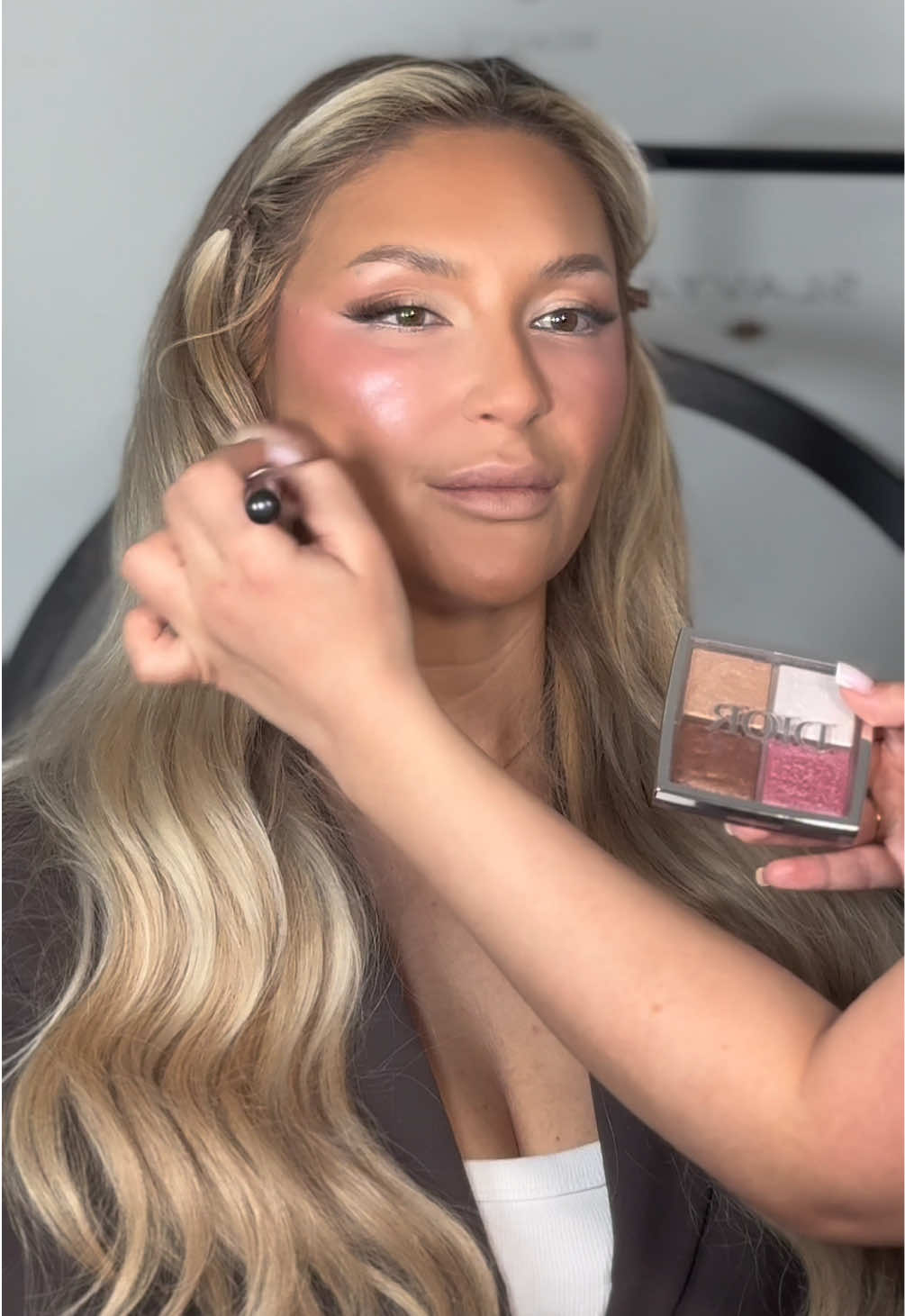 @Sandra Slavya Make-Up Artist