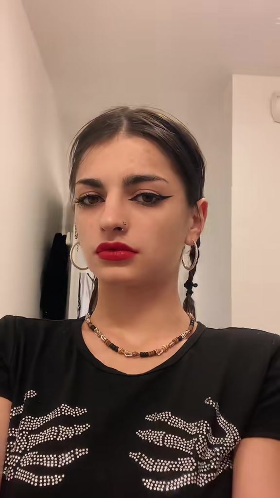 @Alyssia🖤