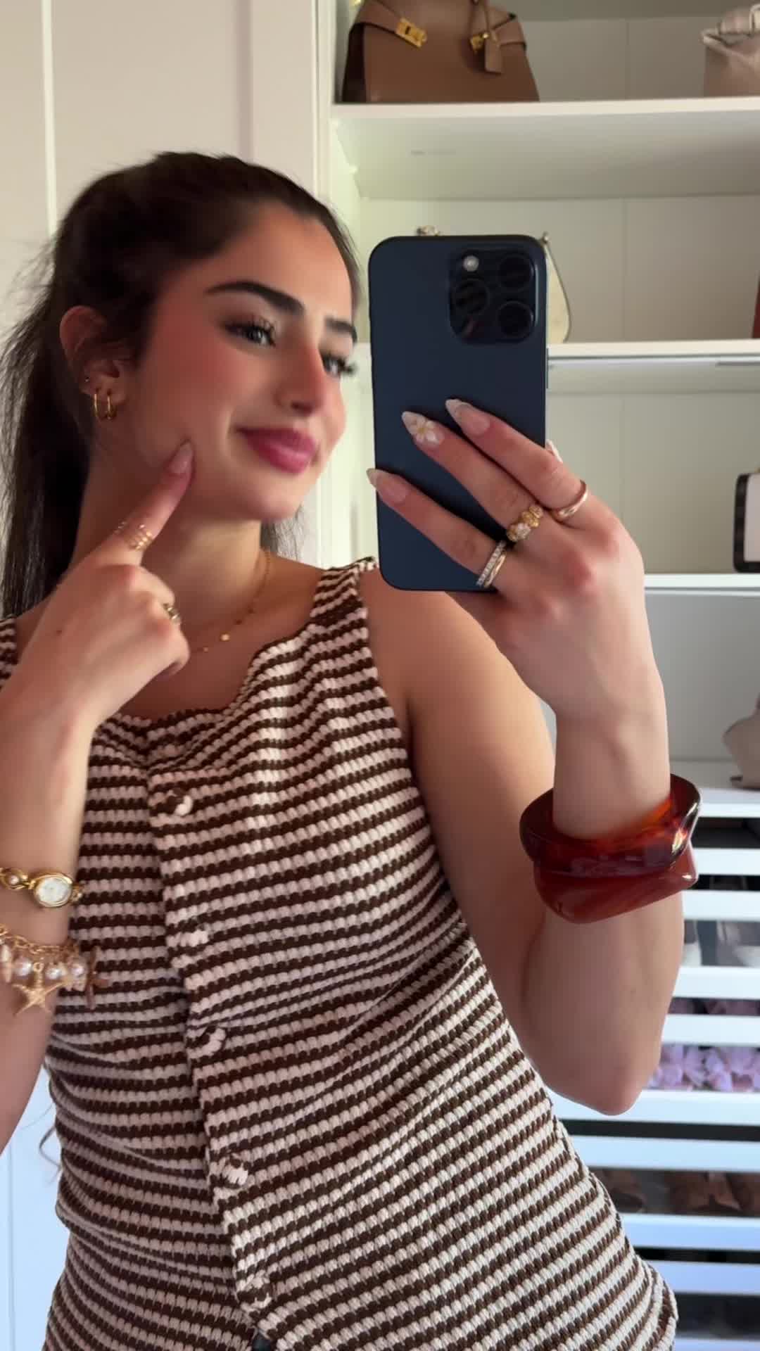 @𝒩 𝒜 𝒩 𝒞 𝒴