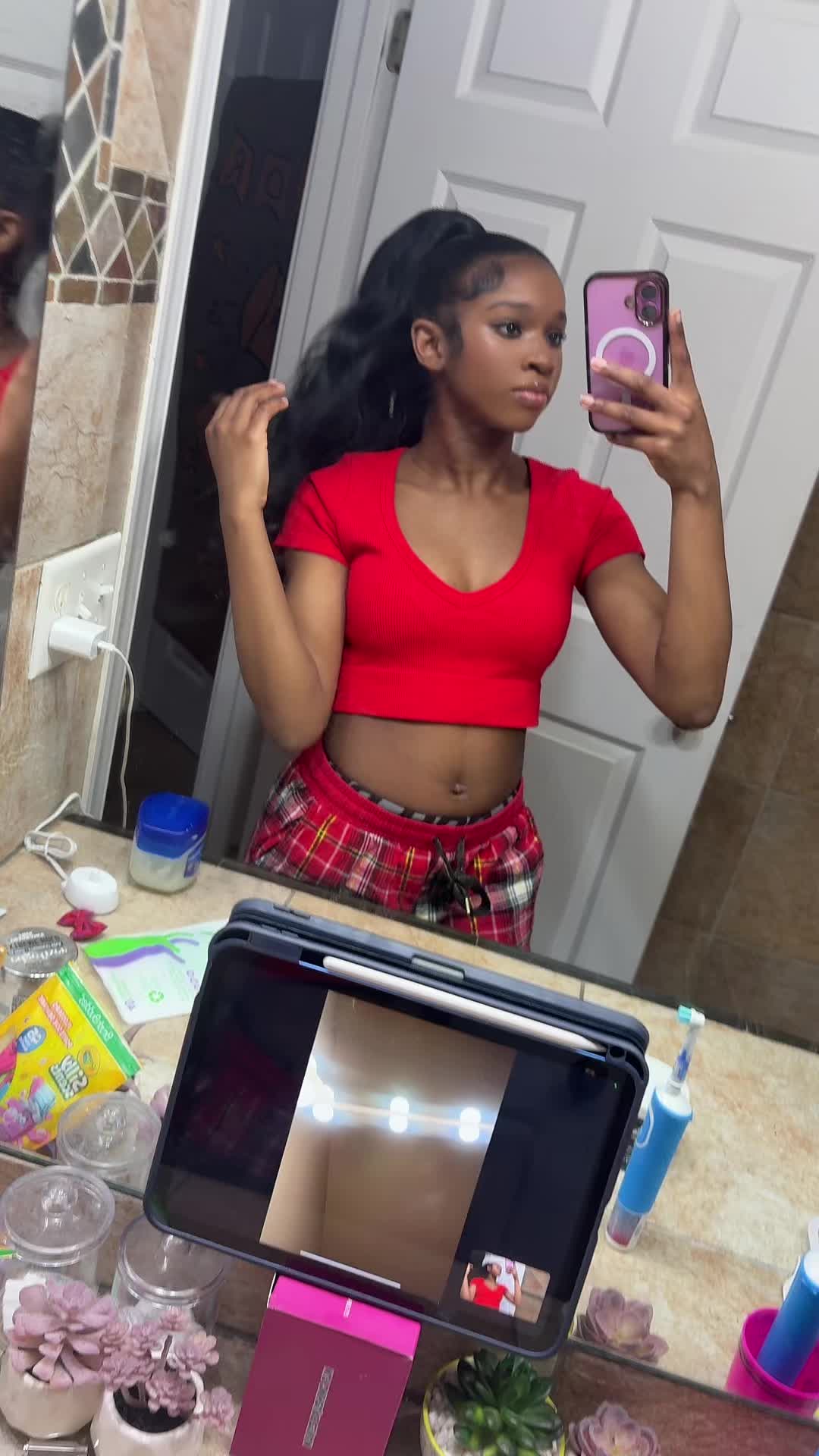 @outofitall21